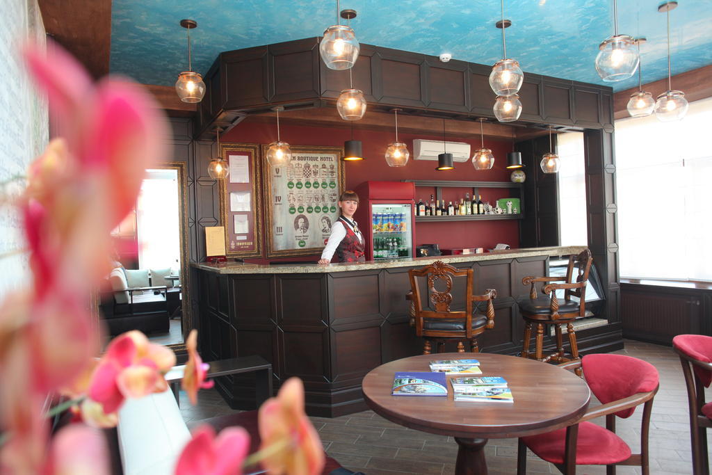 Fontush Boutique Hotel İvano-Frankivsk Dış mekan fotoğraf