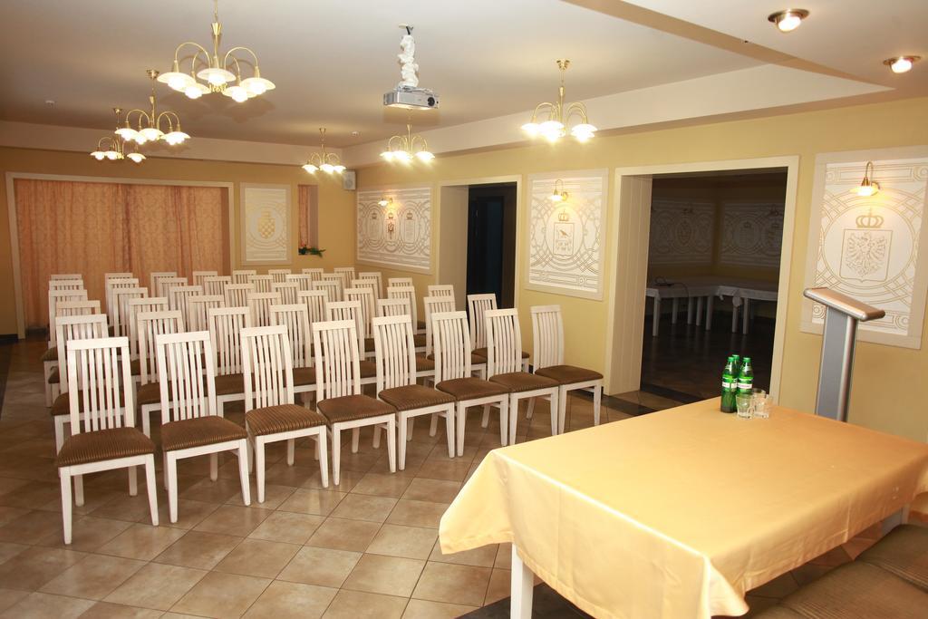 Fontush Boutique Hotel İvano-Frankivsk Dış mekan fotoğraf