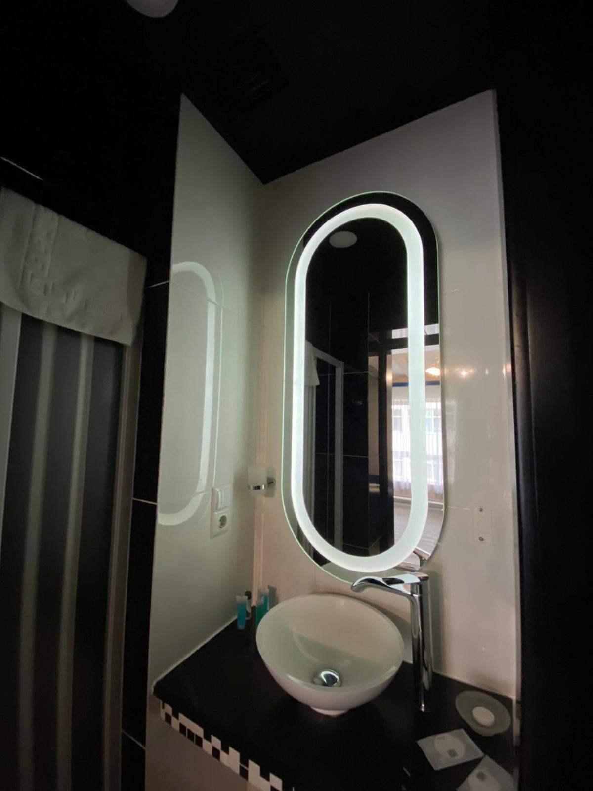 Fontush Boutique Hotel İvano-Frankivsk Dış mekan fotoğraf