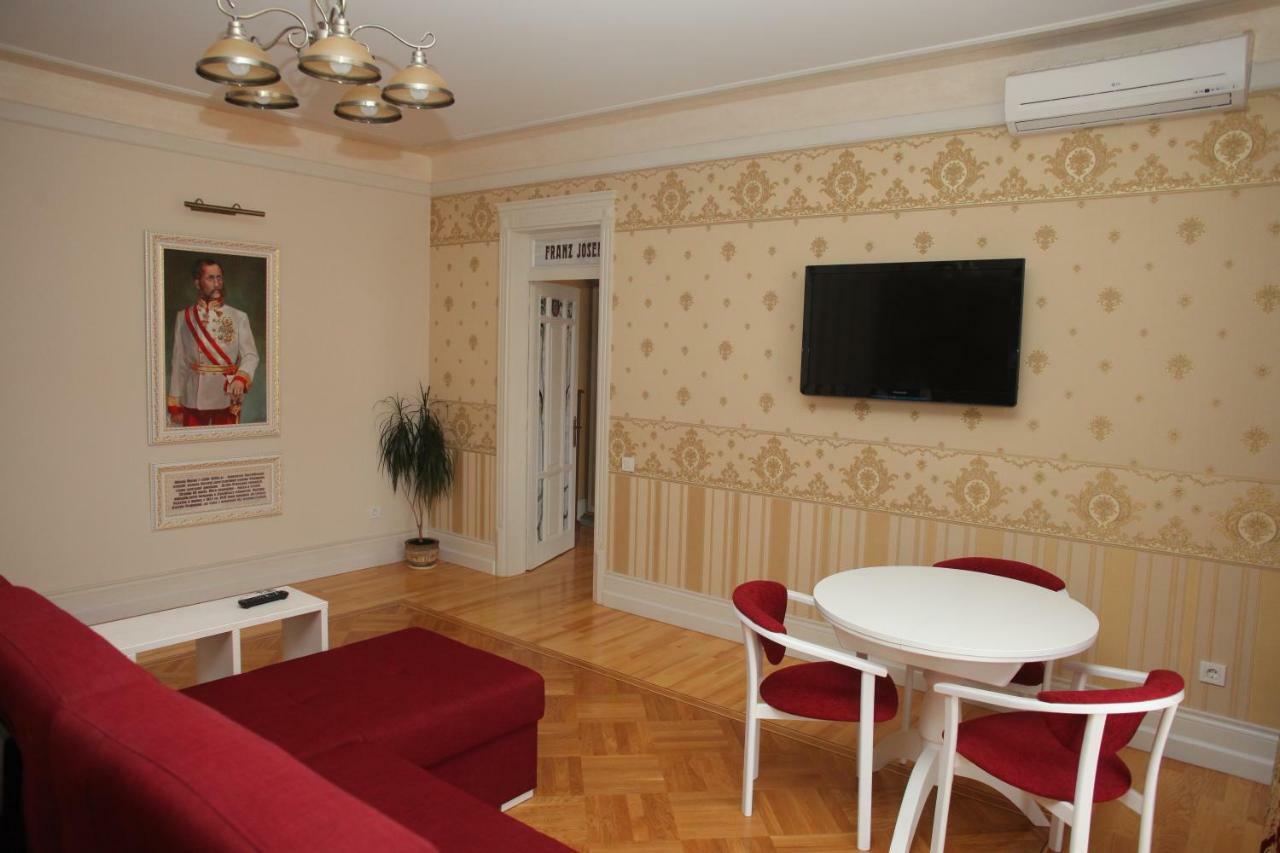 Fontush Boutique Hotel İvano-Frankivsk Dış mekan fotoğraf